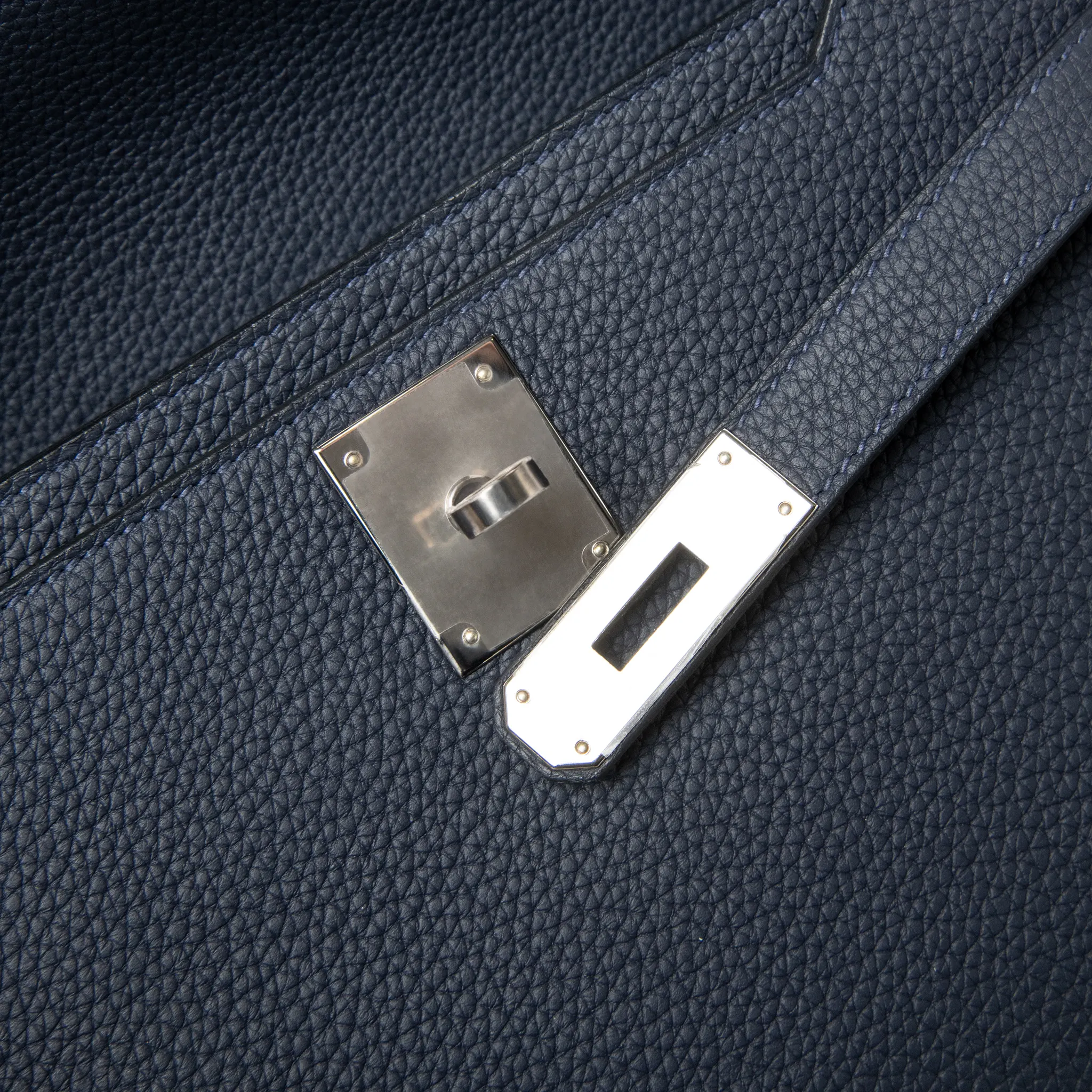 Detailed View of Hermes Kelly Depeches 25 Togo Calfskin Blue Nuit Palladium Hardware